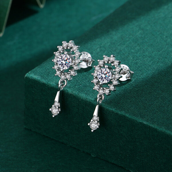 Halo Diamante Drop Silver Earrings