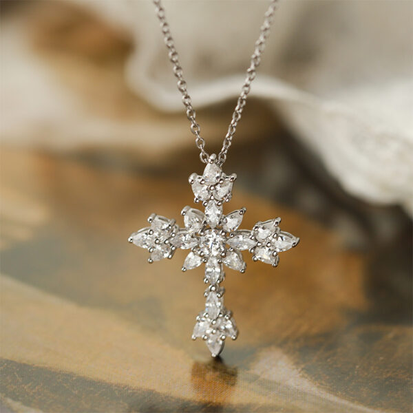 Petal Sparkling Cross Sterling Silver 925 Necklace